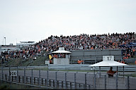 [foto 4-26-4-12]