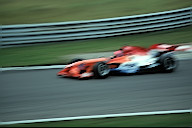 [foto 4-59-4-16]